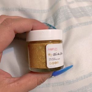 Aminnah kiss the stars lip plumping mask